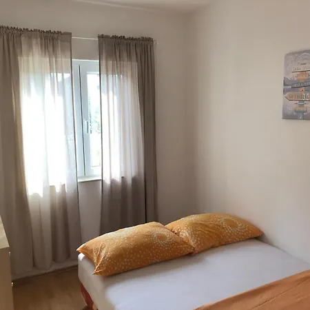 In Okrug Gornji With Sea View, Air Conditioning, Wifi, Washing Machine 5049-1 * Traù
