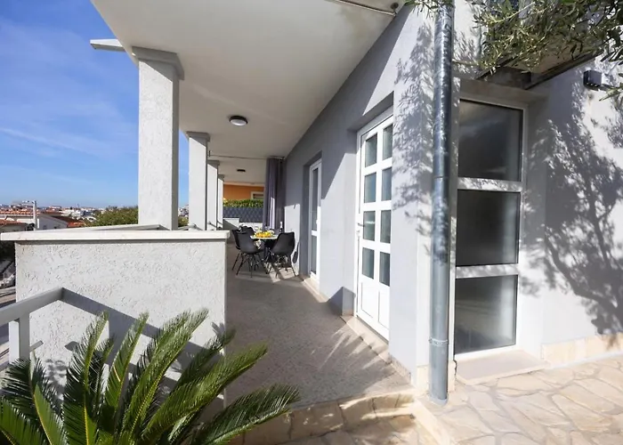 In Okrug Gornji With Sea View, Air Conditioning, Wifi, Washing Machine 5049-1 *