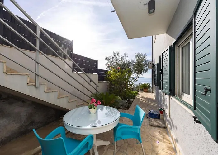 In Okrug Gornji With Sea View, Air Conditioning, Wifi, Washing Machine 5049-1 公寓 特罗吉尔