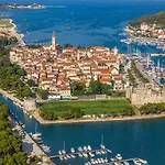 Apartament In Okrug Gornji With Sea View, Air Conditioning, Wifi, Washing Machine 5049-1 Trogir