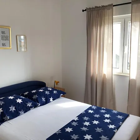 Lejlighed In Okrug Gornji With Sea View, Air Conditioning, Wifi, Washing Machine 5049-1