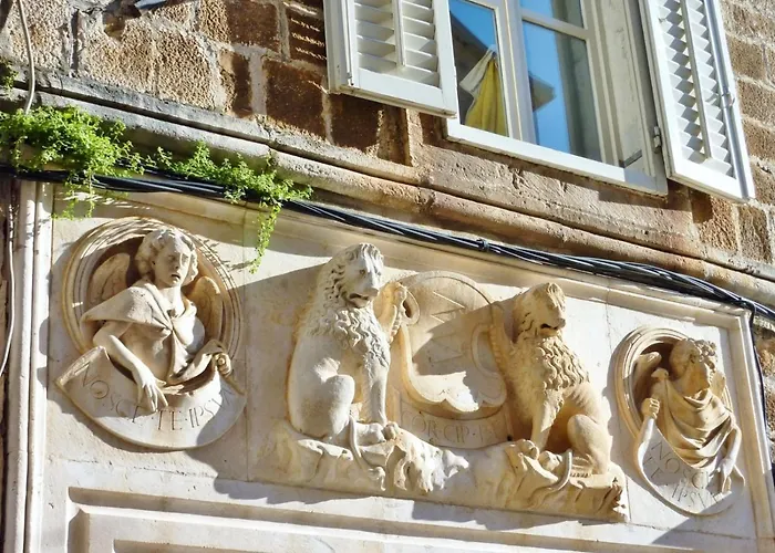 In Okrug Gornji With Sea View, Air Conditioning, Wifi, Washing Machine 5049-1 * Trogir